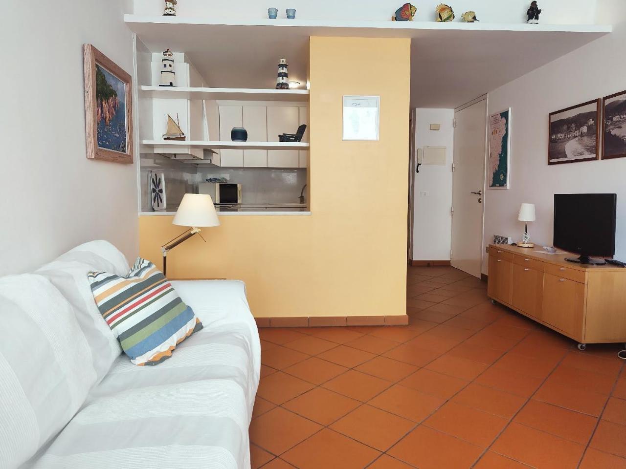 Tamariu Beach 1: Beachfront Wifi Up To 6 Ppl Extérieur photo